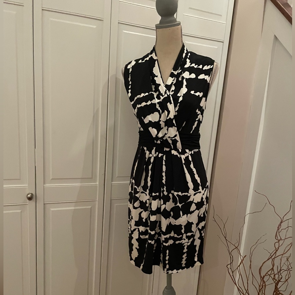 Black and white sleeveless print dress - MP
